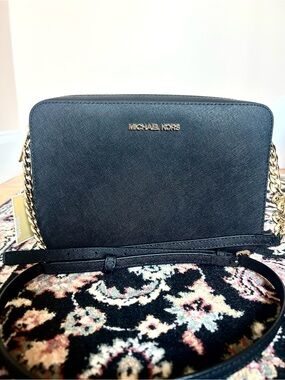 Michael Kors Black Jet Set Crossbody with Gold Chain Trim
